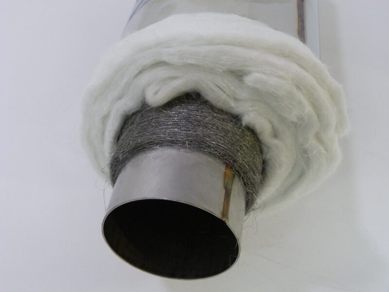 Fibra de vidro vs lã de aço inoxidável para enchimento de silenciador