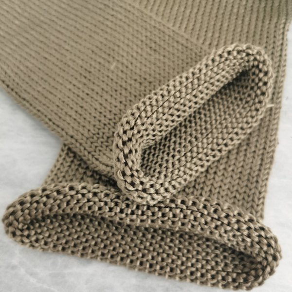 Por que usar a manga de escape de titânio para isolamento térmico?